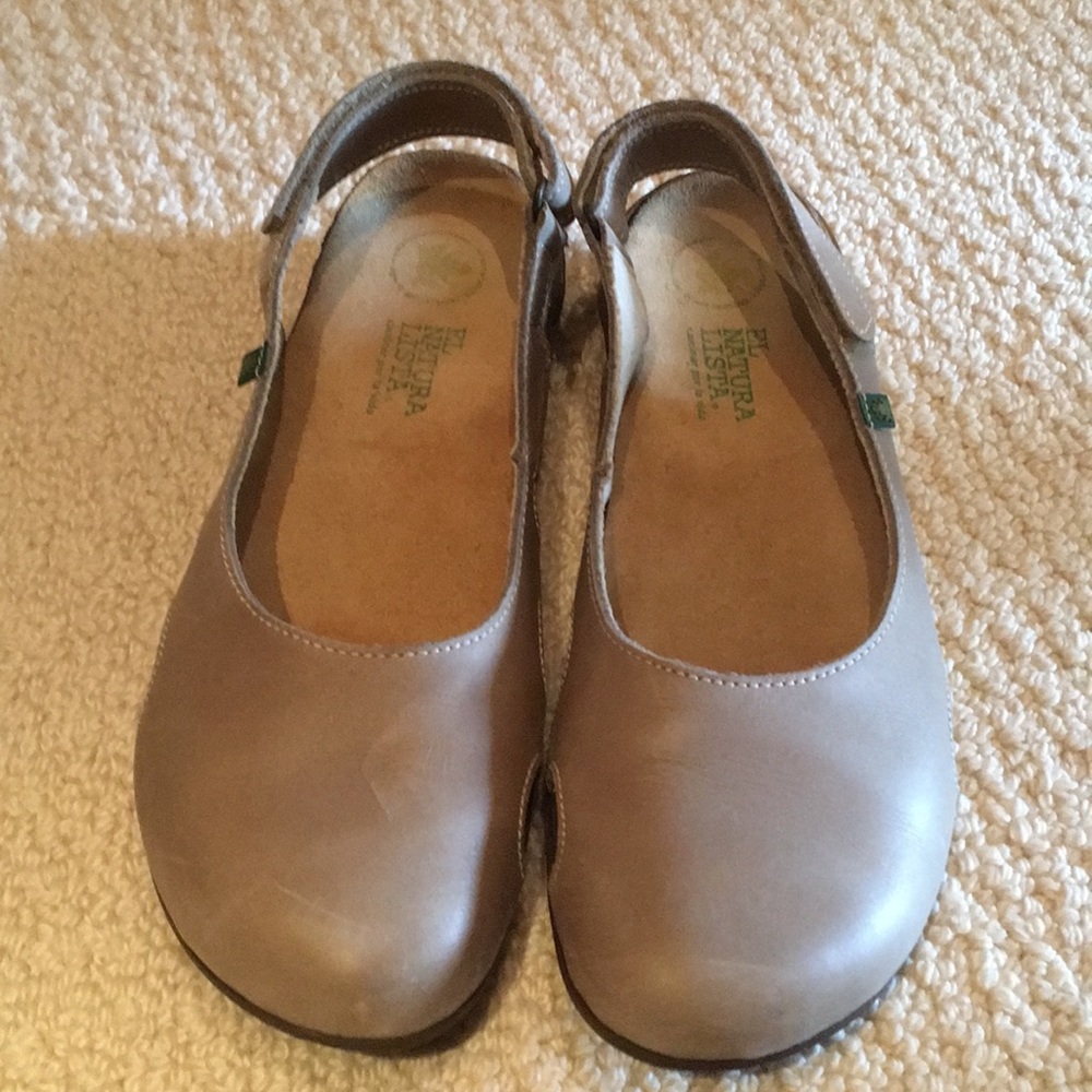 El Naturalista Beige Sandals - size 41